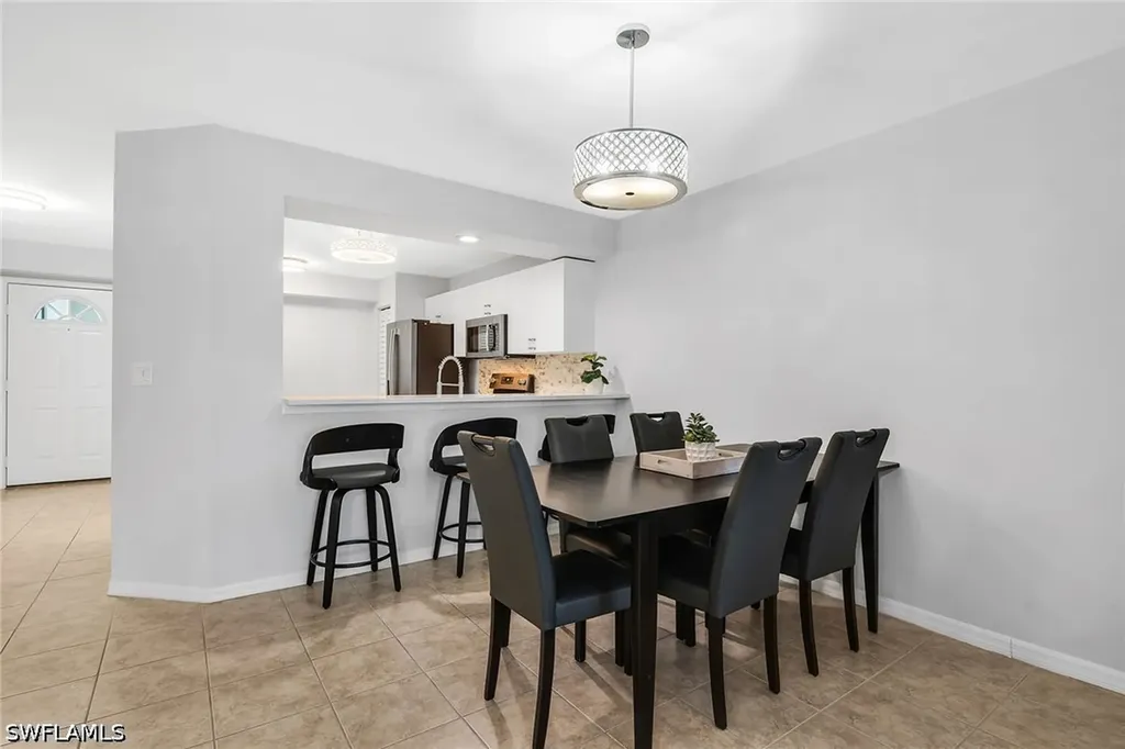 925 New Waterford Drive Naples FL 34104