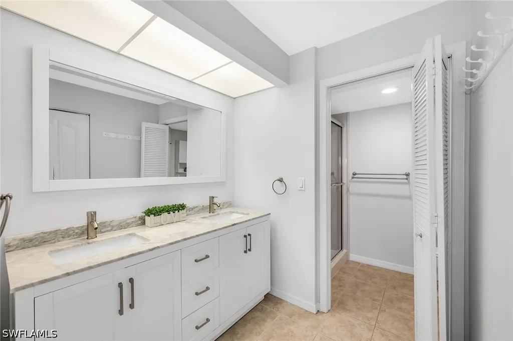 925 New Waterford Drive Naples FL 34104