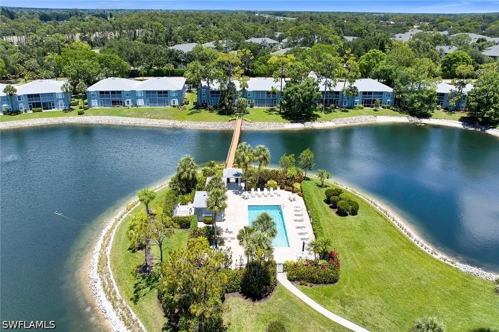 925 New Waterford Drive Naples FL 34104