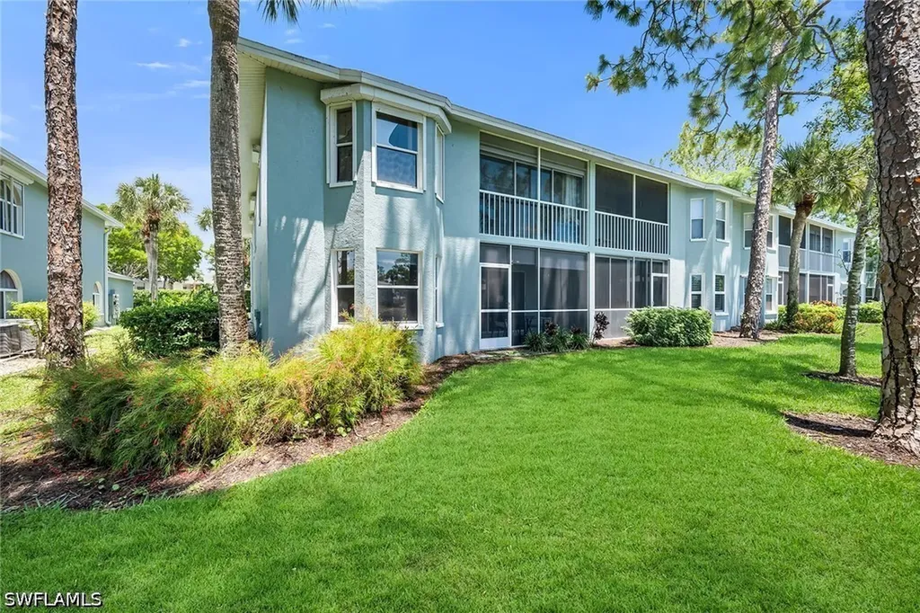925 New Waterford Drive Naples FL 34104