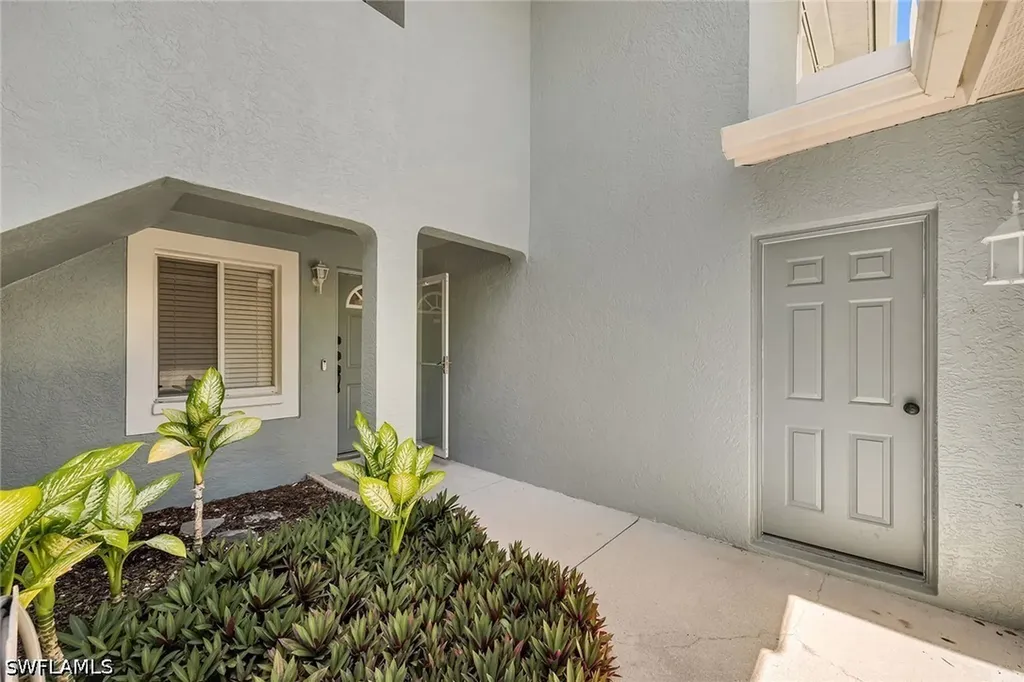 925 New Waterford Drive Naples FL 34104