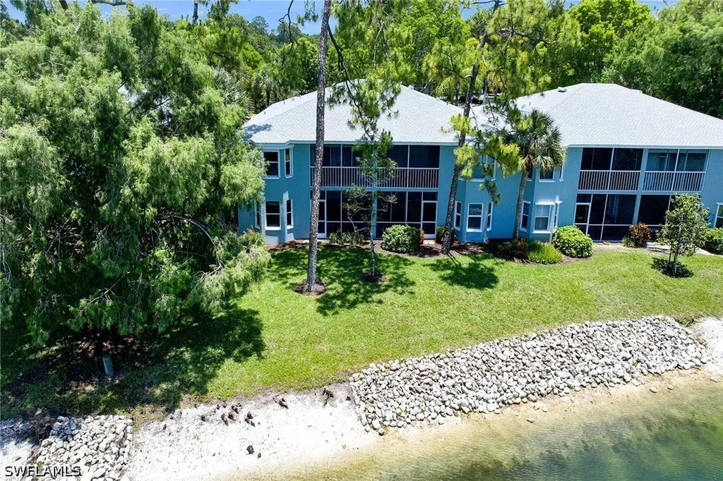 925 New Waterford Drive Naples FL 34104