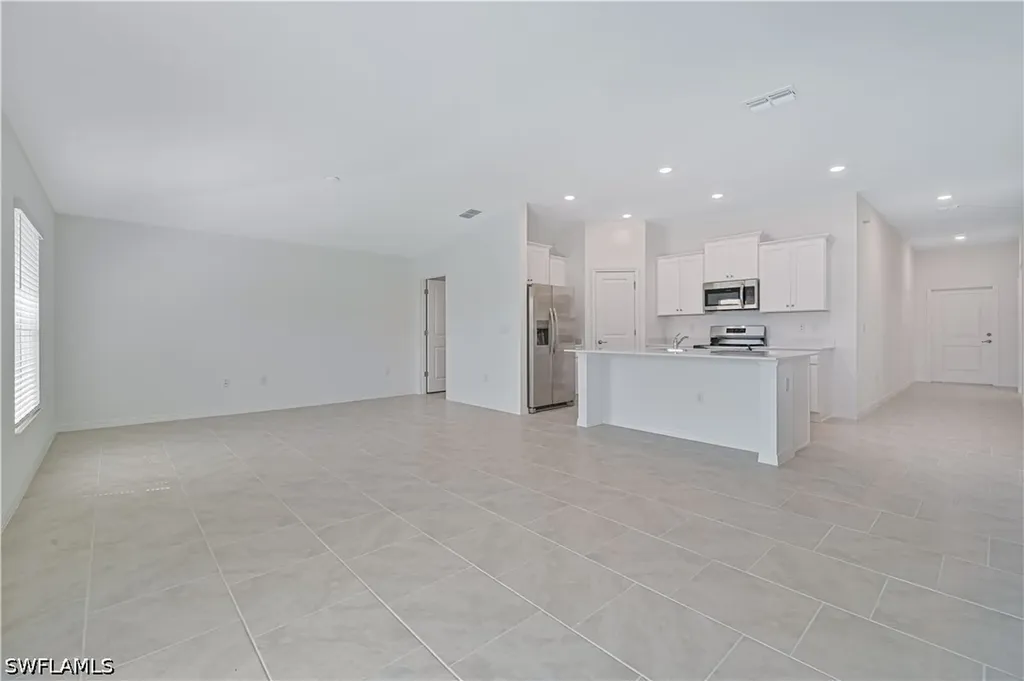 2901 SW 18th Place Cape Coral FL 33993