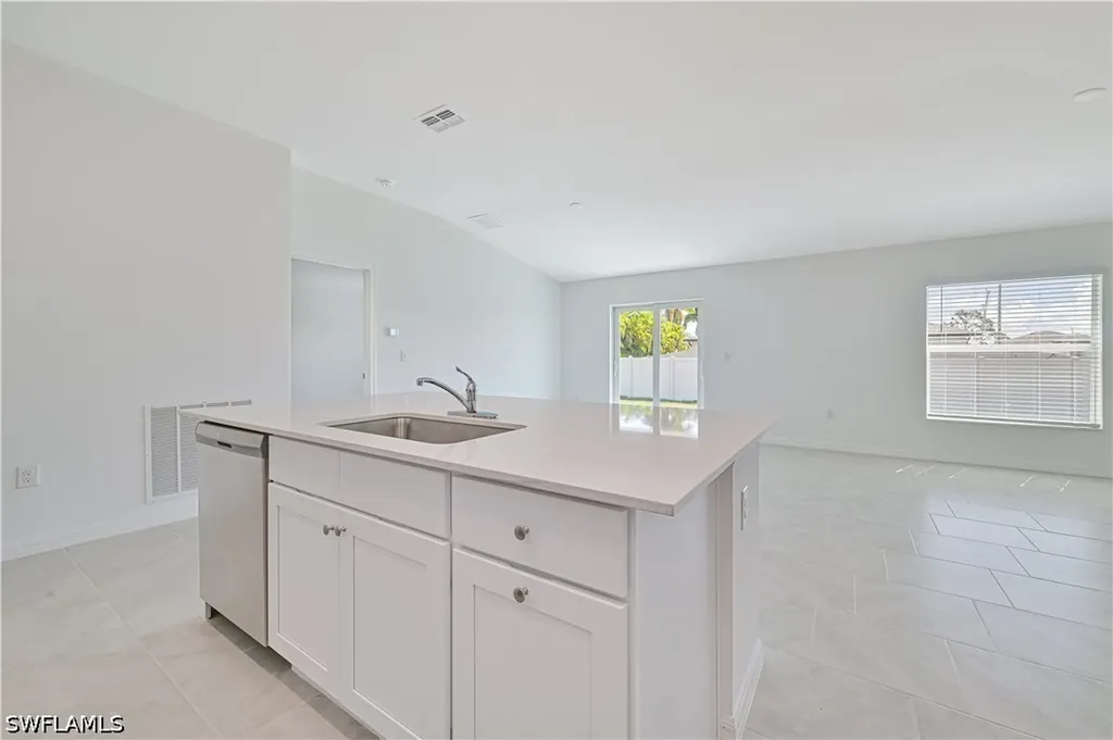 2901 SW 18th Place Cape Coral FL 33993