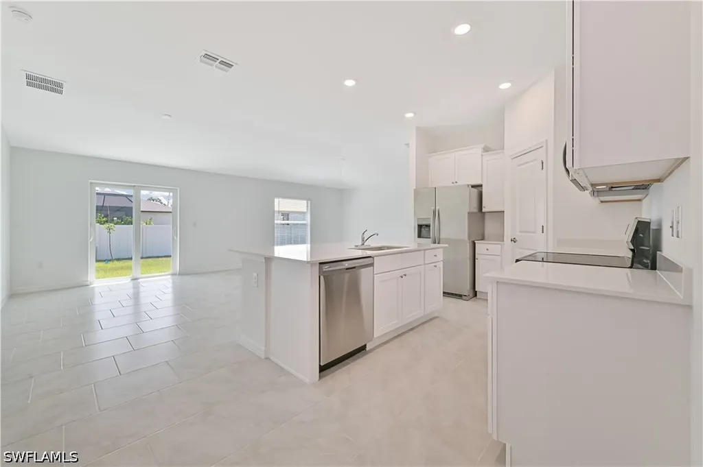 2901 SW 18th Place Cape Coral FL 33993