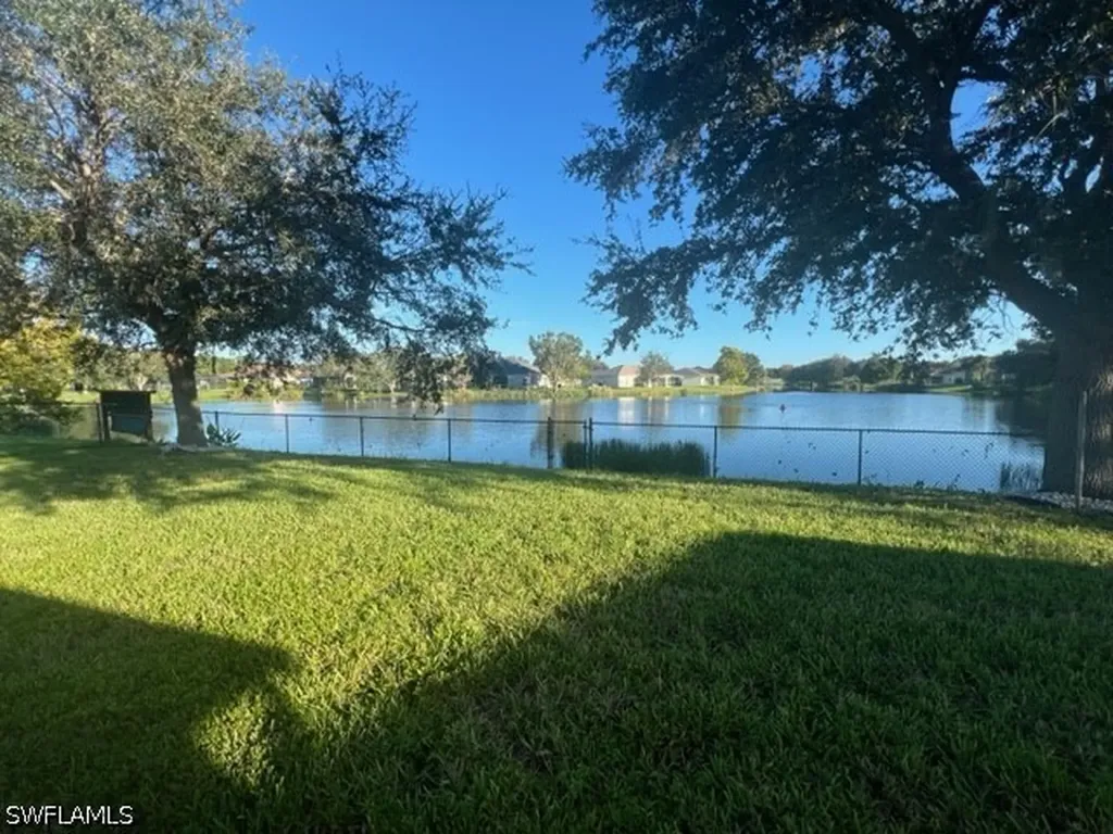 2901 SW 18th Place Cape Coral FL 33993