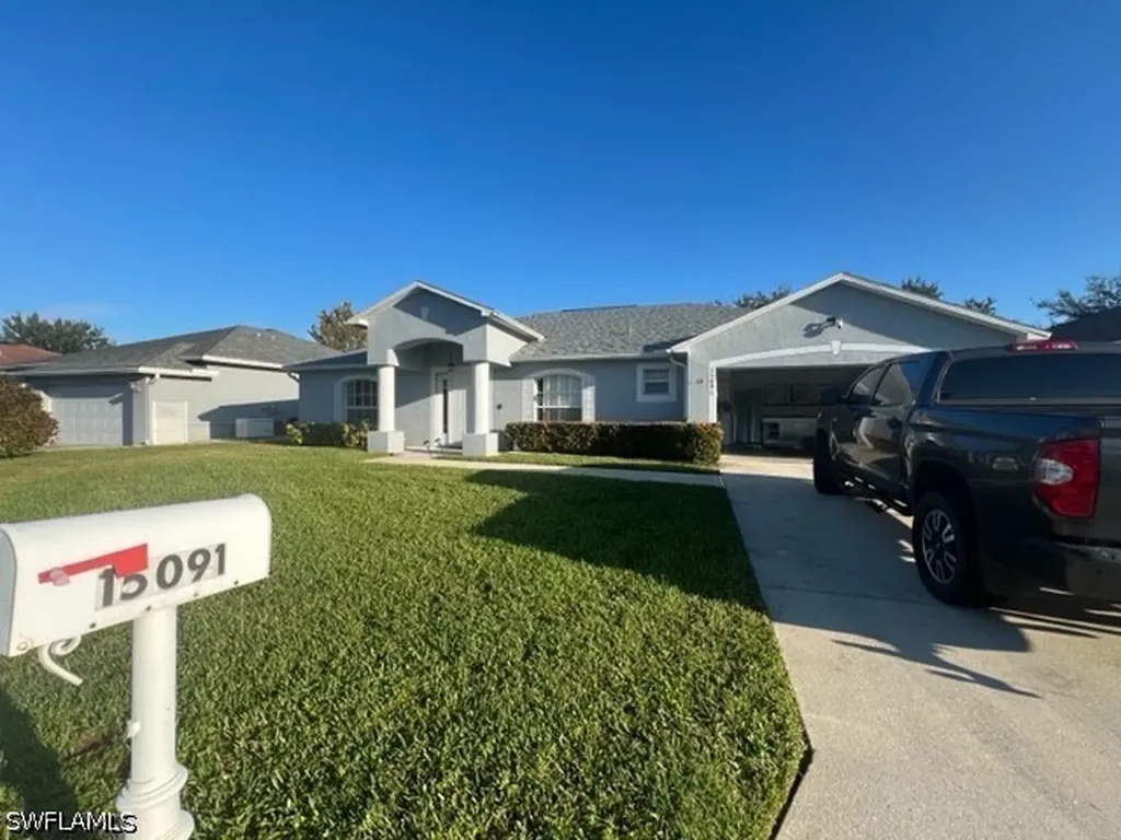 2901 SW 18th Place Cape Coral FL 33993