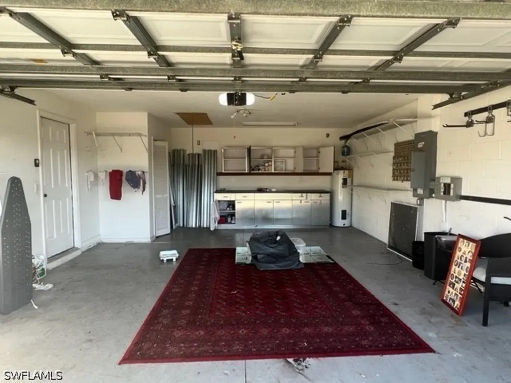 2901 SW 18th Place Cape Coral FL 33993