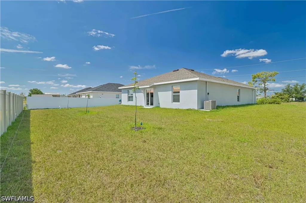 2901 SW 18th Place Cape Coral FL 33993