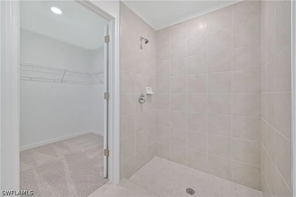 2901 SW 18th Place Cape Coral FL 33993