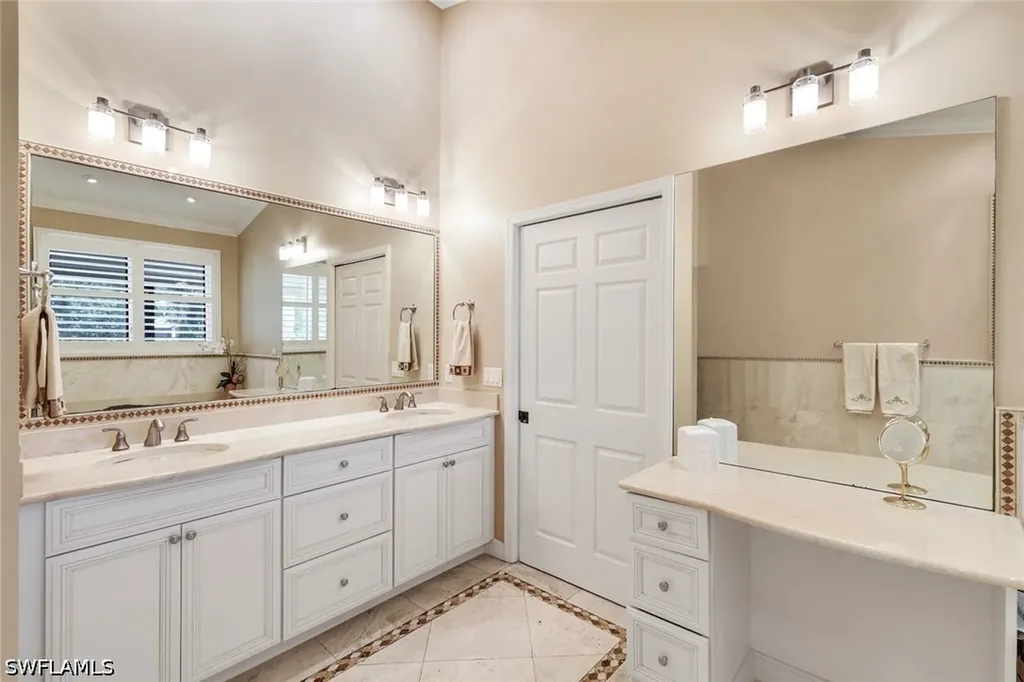 6619 Trident Way Naples FL 34108