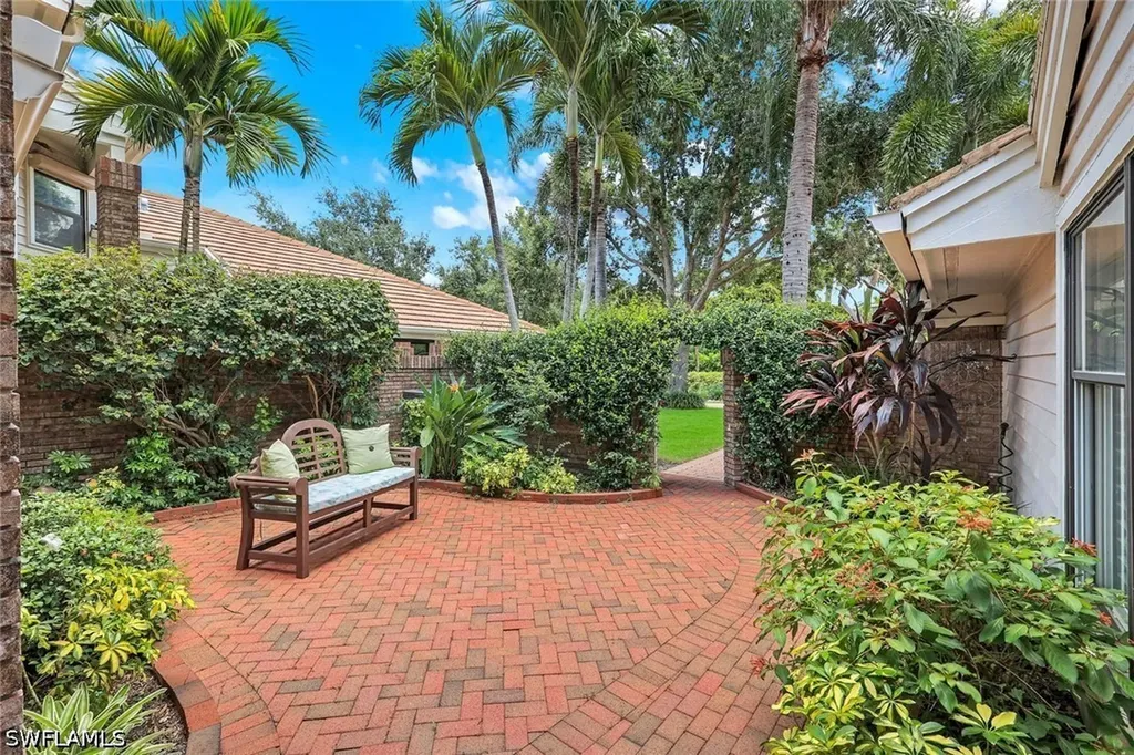 6619 Trident Way Naples FL 34108
