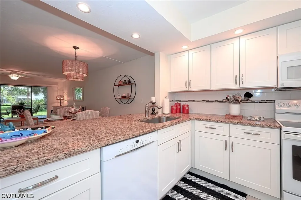 135 Cypress Way E Naples FL 34110