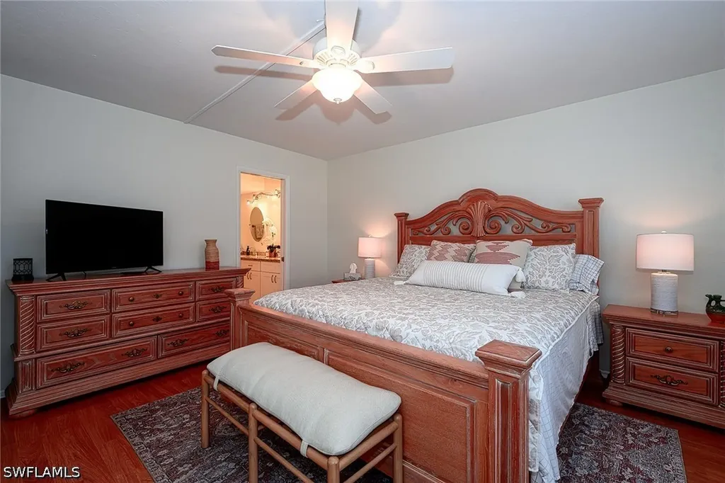 135 Cypress Way E Naples FL 34110
