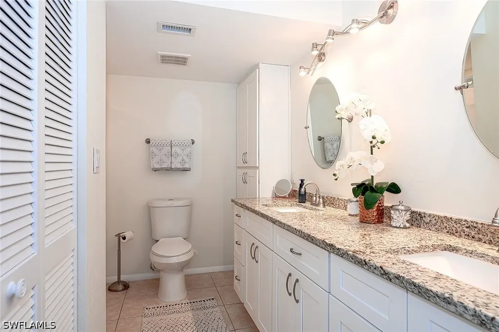 135 Cypress Way E Naples FL 34110