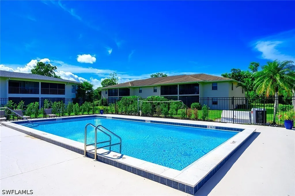 135 Cypress Way E Naples FL 34110