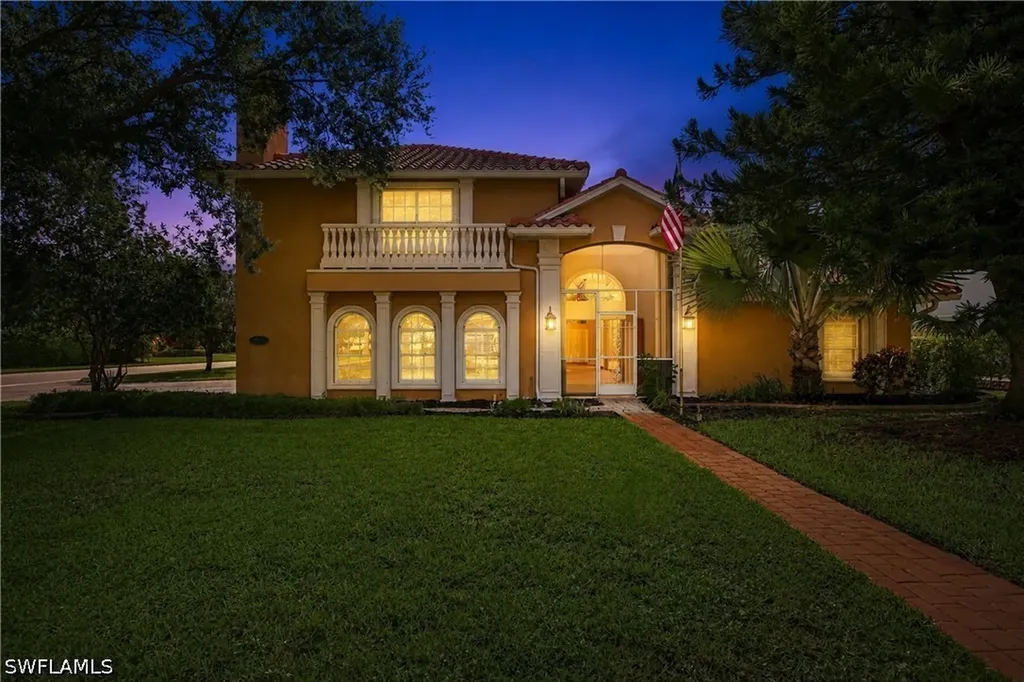 2312 Kings Lake Boulevard Naples FL 34112