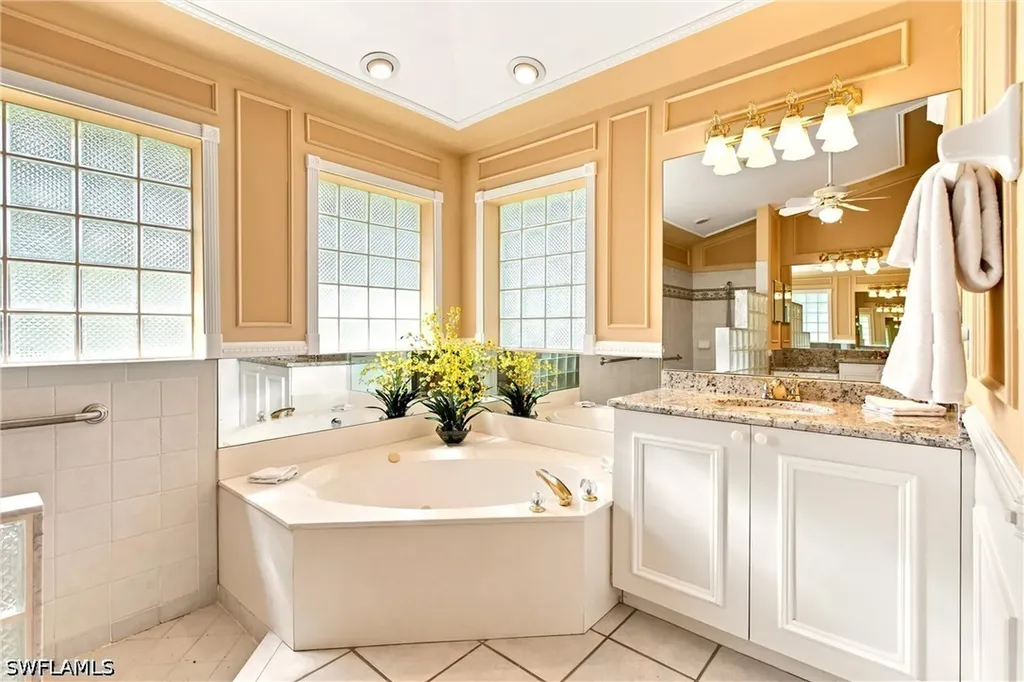 2312 Kings Lake Boulevard Naples FL 34112