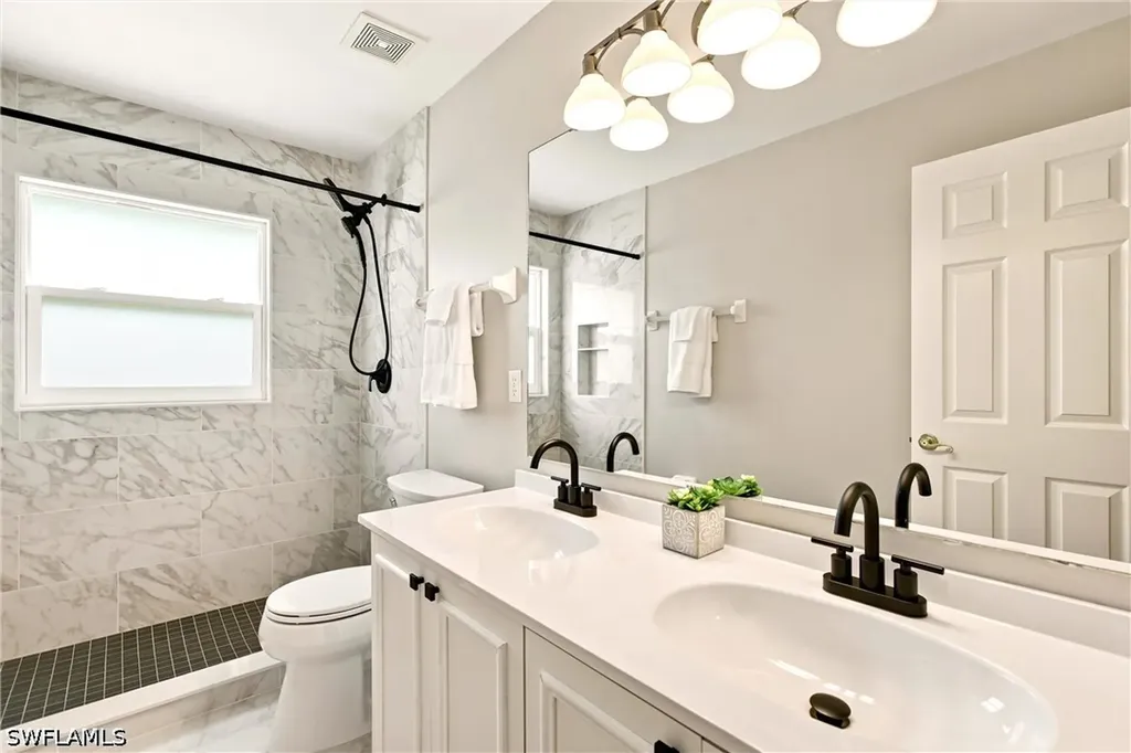 2312 Kings Lake Boulevard Naples FL 34112