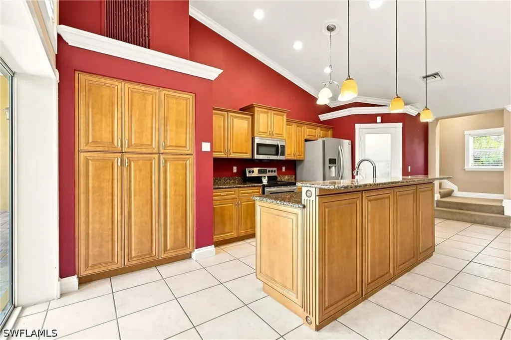 2312 Kings Lake Boulevard Naples FL 34112