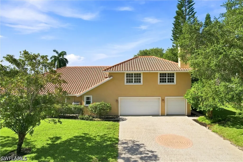2312 Kings Lake Boulevard Naples FL 34112