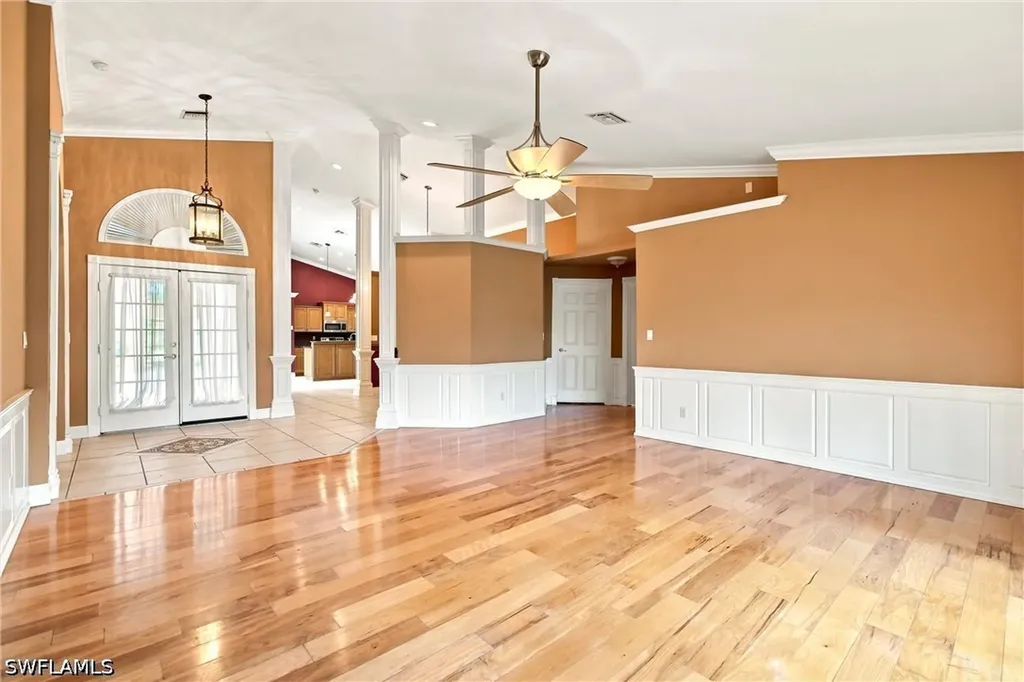 2312 Kings Lake Boulevard Naples FL 34112