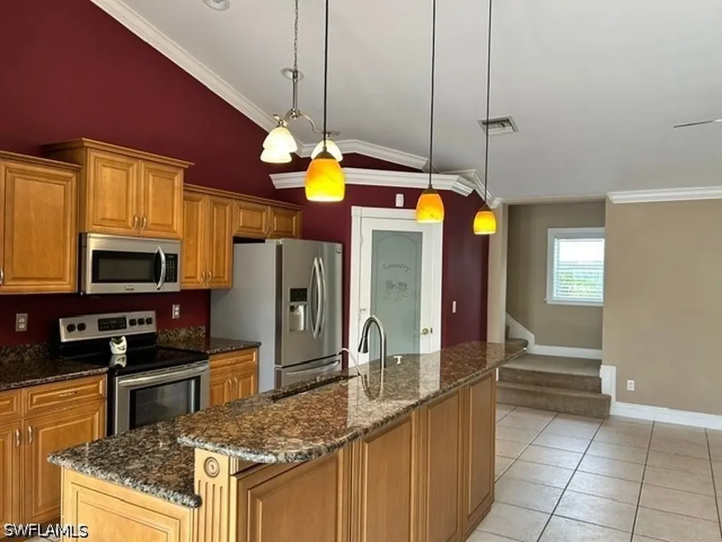 2312 Kings Lake Boulevard Naples FL 34112