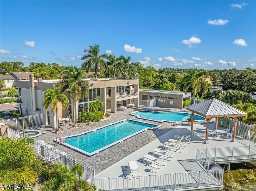 185 Santa Clara Drive Naples FL 34104