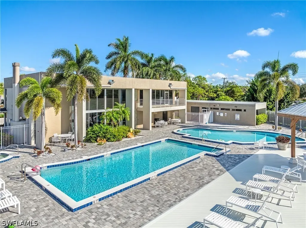 185 Santa Clara Drive Naples FL 34104