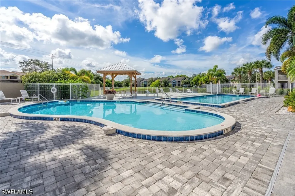185 Santa Clara Drive Naples FL 34104