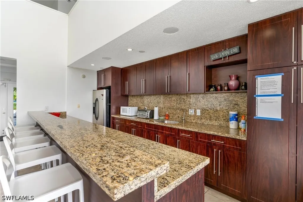 185 Santa Clara Drive Naples FL 34104