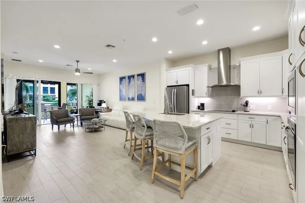 Estero FL, 21530 Strada Nuova Circle, Unit 205