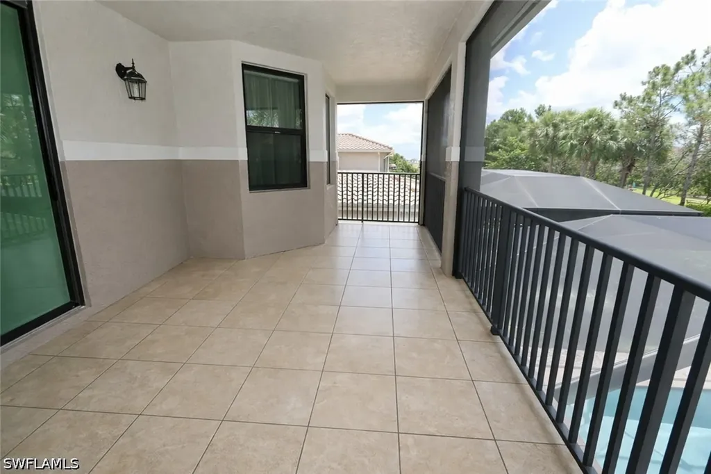 13728 Luna Drive Naples FL 34109