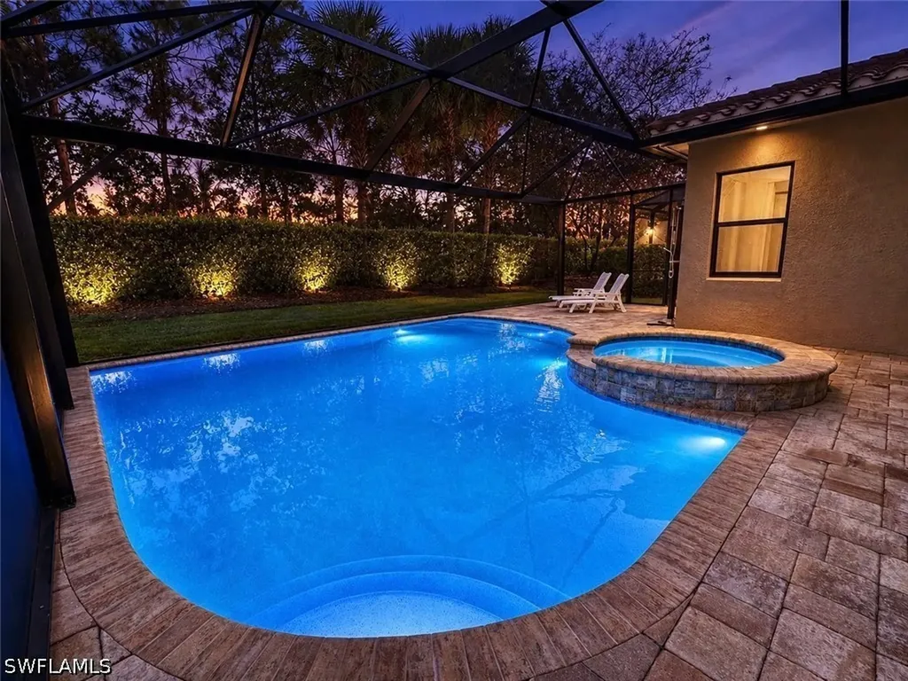 13728 Luna Drive Naples FL 34109