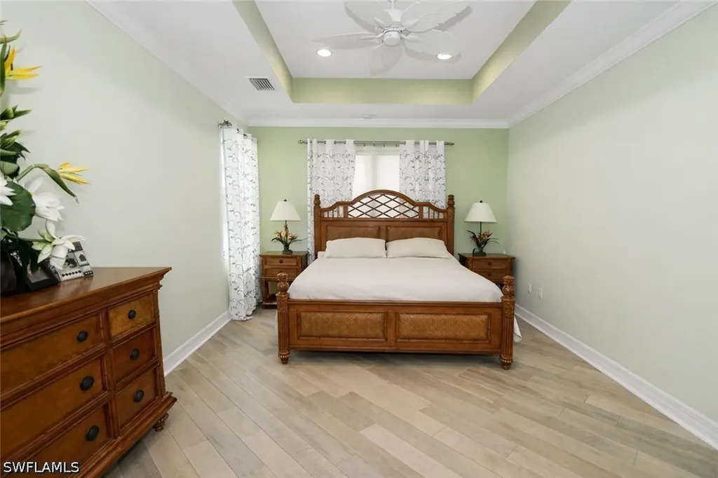 13728 Luna Drive Naples FL 34109