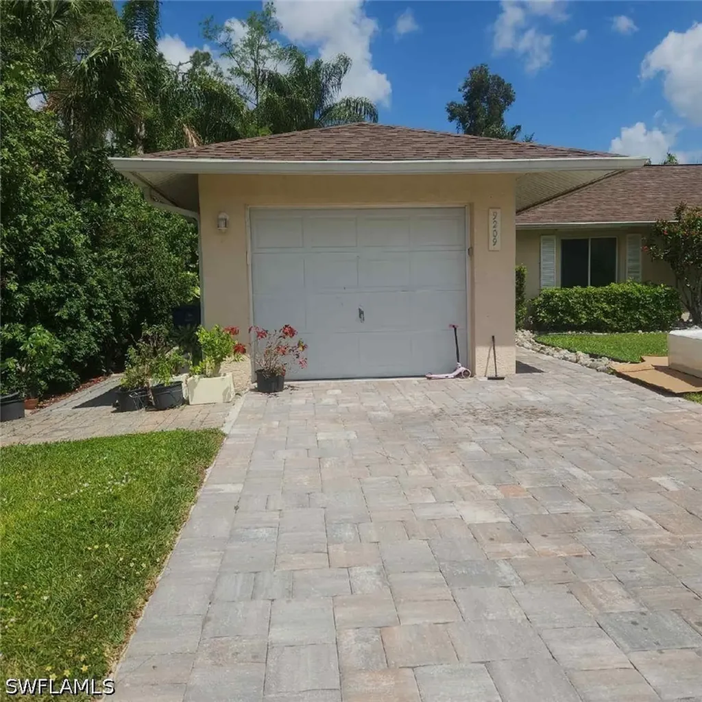 9209 Seville Road Fort Myers FL 33967