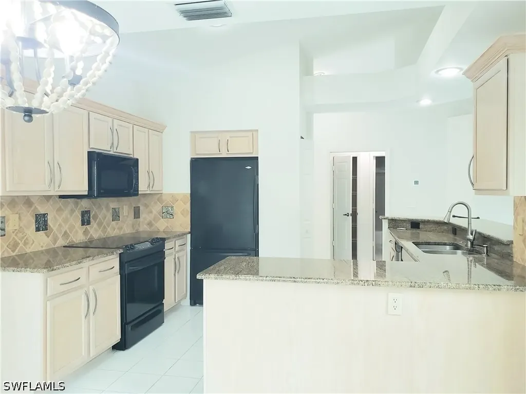 736 Wiggins Lake Drive Naples FL 34110