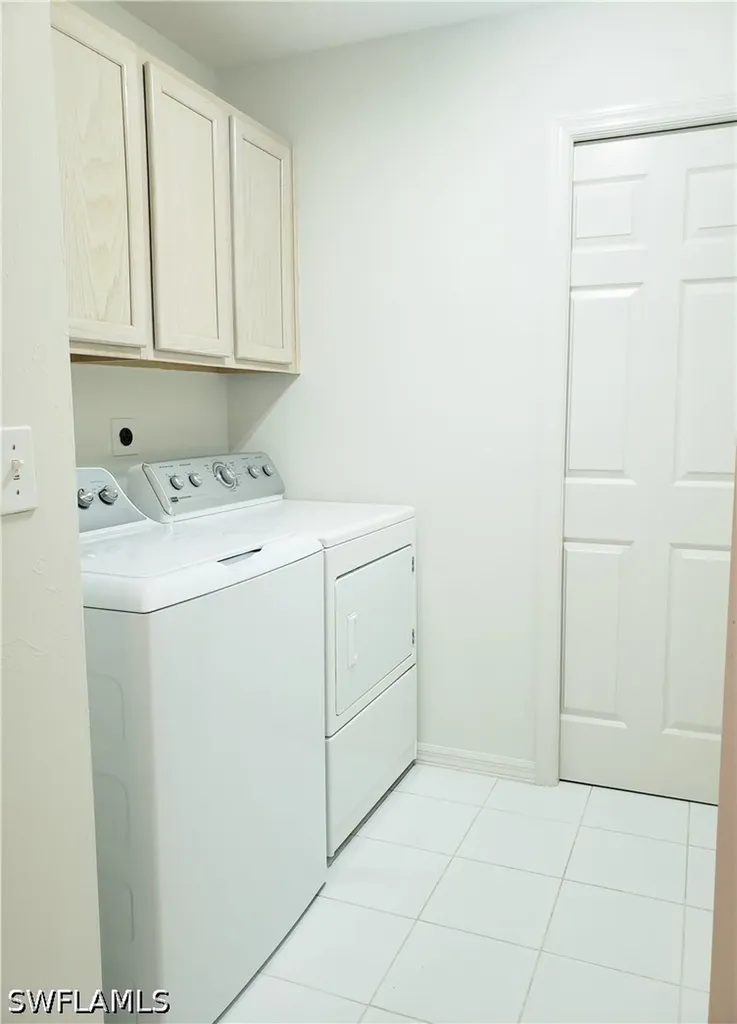 736 Wiggins Lake Drive Naples FL 34110