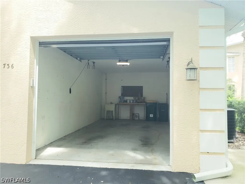 736 Wiggins Lake Drive Naples FL 34110