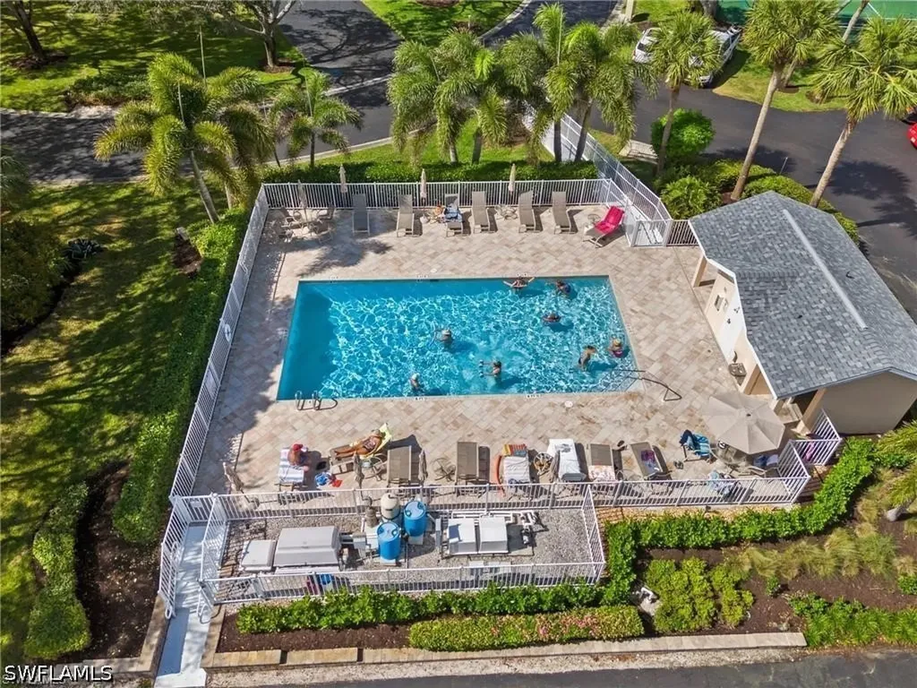 736 Wiggins Lake Drive Naples FL 34110