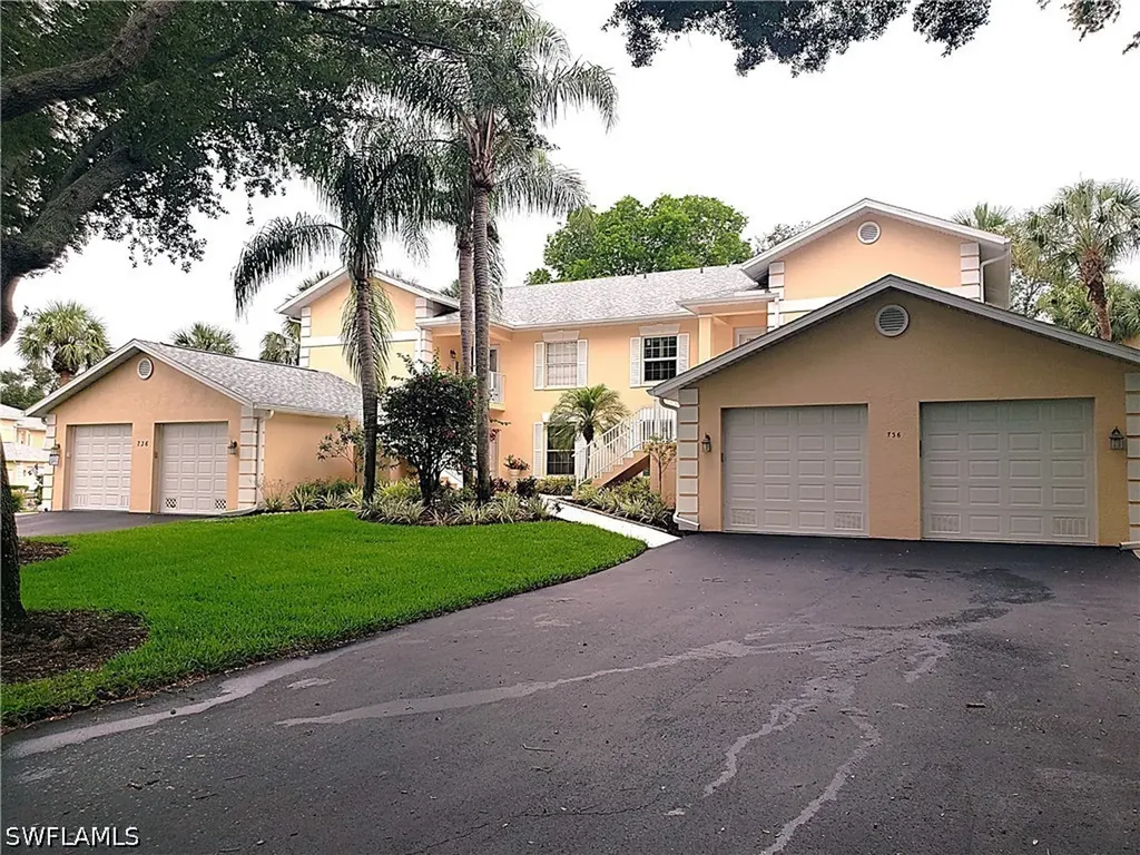 736 Wiggins Lake Drive Naples FL 34110