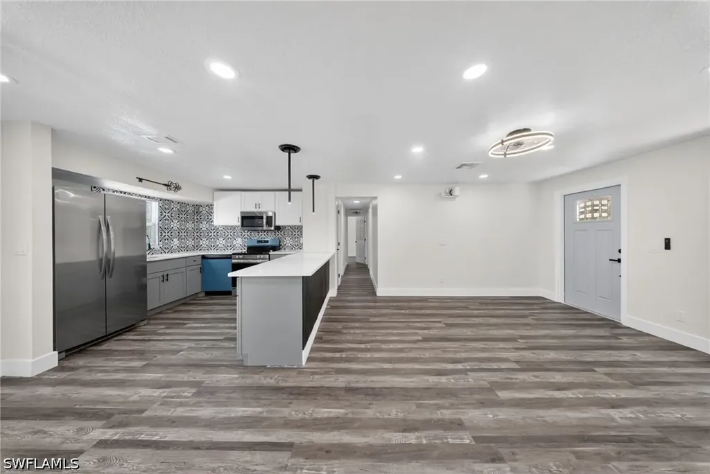 280 1st Street NW Naples FL 34120