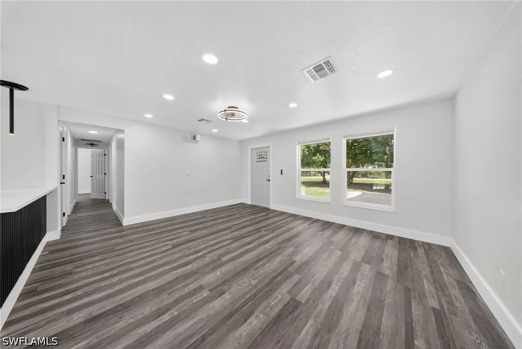 280 1st Street NW Naples FL 34120