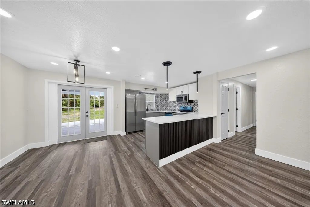 280 1st Street NW Naples FL 34120
