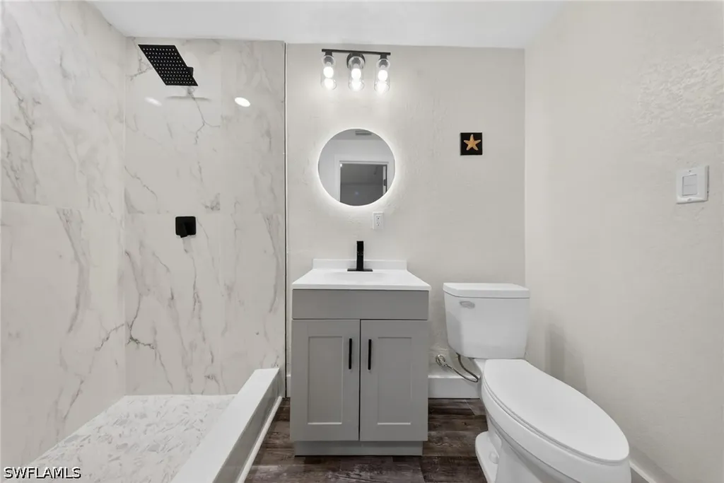280 1st Street NW Naples FL 34120