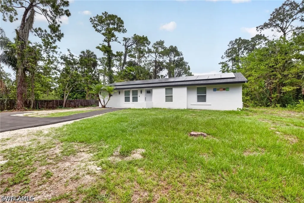 280 1st Street NW Naples FL 34120