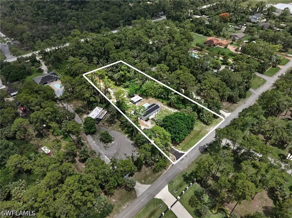 280 1st Street NW Naples FL 34120