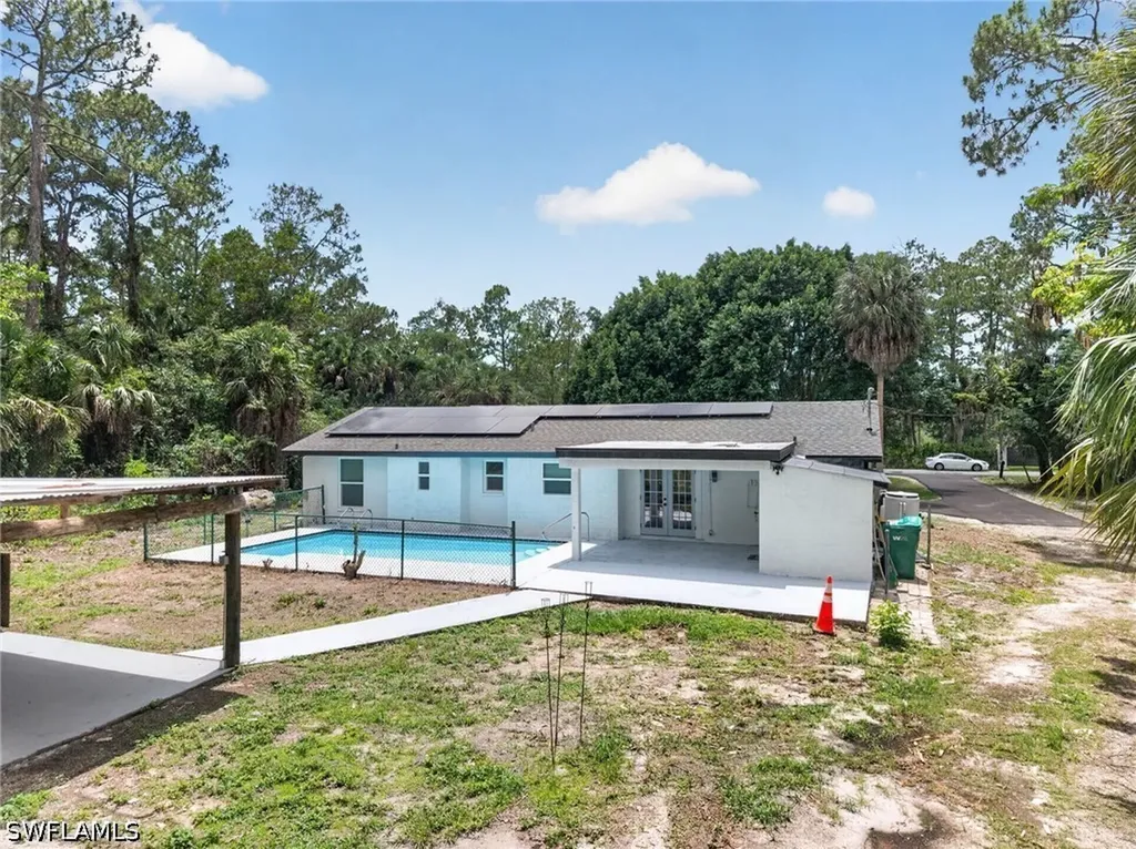 280 1st Street NW Naples FL 34120