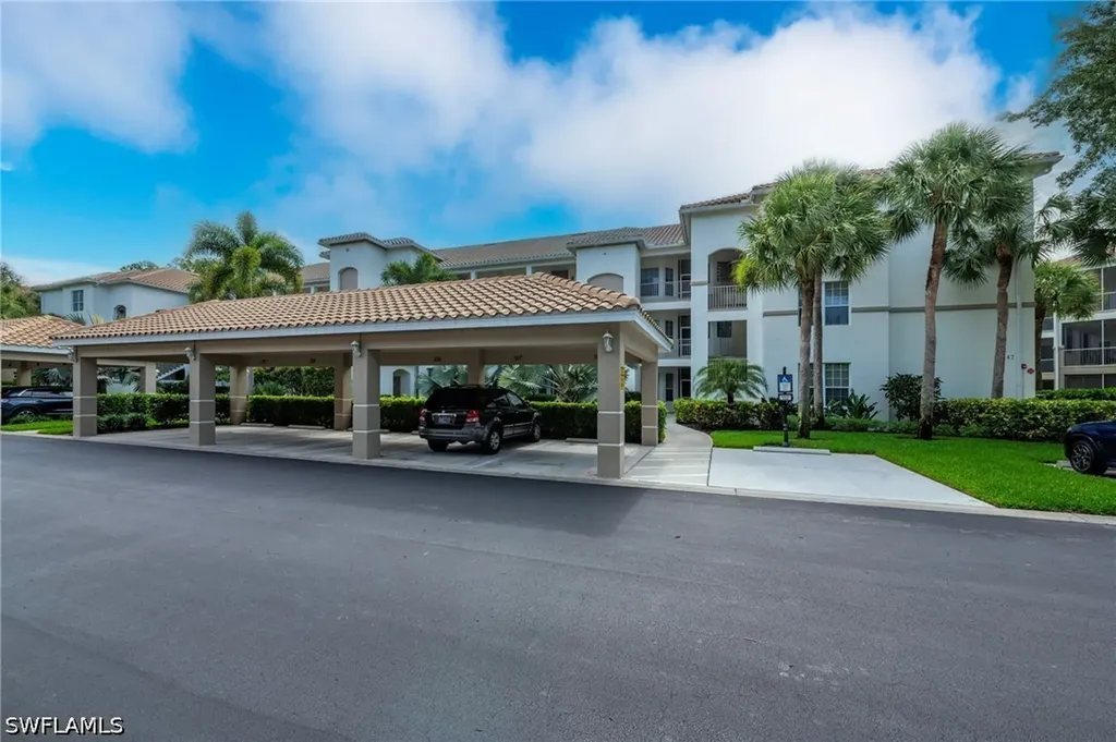 8247 Parkstone Place Naples FL 34120