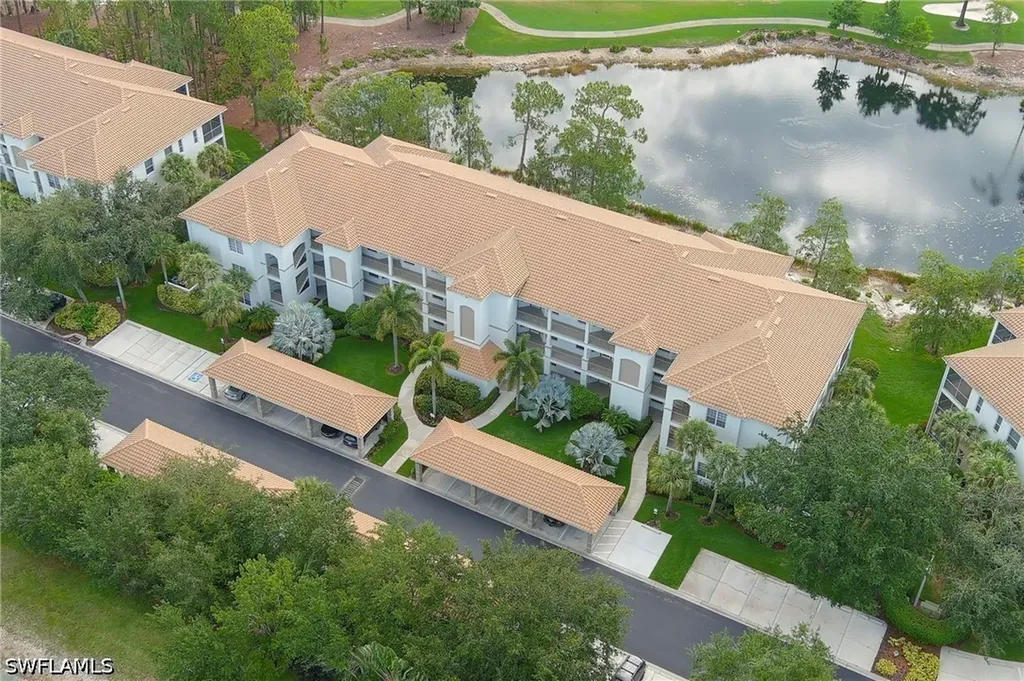 8247 Parkstone Place Naples FL 34120